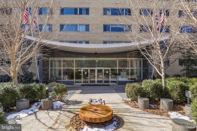 4600 Connecticut Ave NW