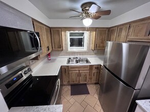 1425 Willoughby St in Pittsburgh, PA - Foto de edificio - Building Photo