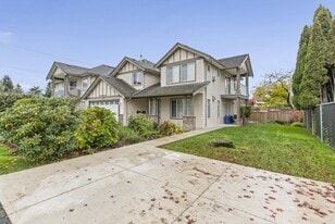 9167 Hiebert St in Chilliwack, BC - Building Photo