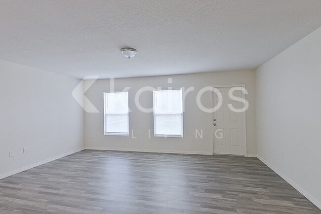 10117 Elgin Blvd in Spring Hill, FL - Building Photo - Building Photo