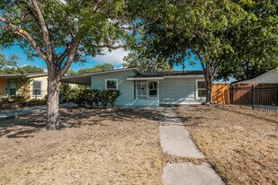 143 Shasta Ave in San Antonio, TX - Building Photo