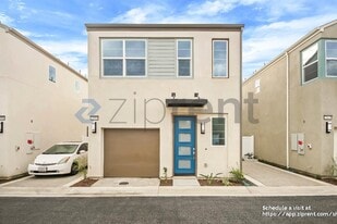 2556 E Lincoln Paseo in Ontario, CA - Building Photo