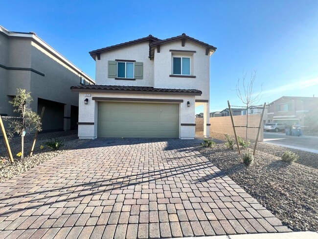 property at 2625 Dahlia Fls Ave