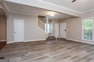 2041 Pryor Rd SW in Atlanta, GA - Building Photo - Building Photo