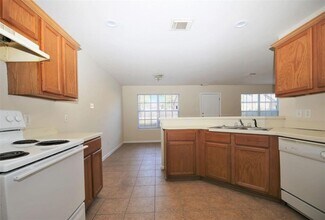 11148 Opatrny Meadows Ln in Houston, TX - Building Photo - Building Photo