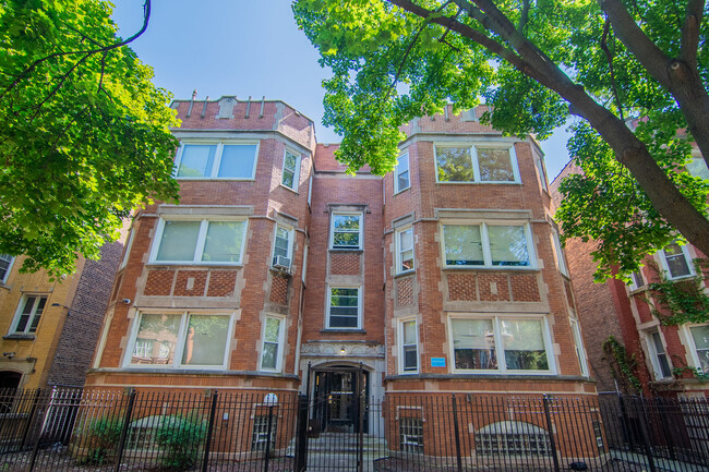 property at 7833 S Kingston Ave