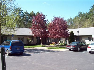 Pinehurst Senior Apartments in Farwell, MI - Foto de edificio