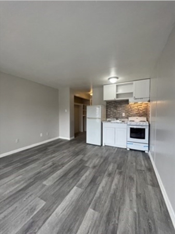 1159 Dwight St in Holyoke, MA - Building Photo - Building Photo