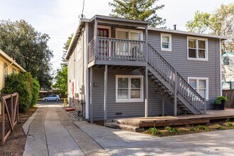 343 W 1st Ave in Chico, CA - Building Photo - Building Photo
