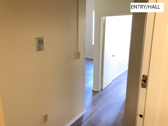 810 St Paul St in Baltimore, MD - Building Photo - Building Photo