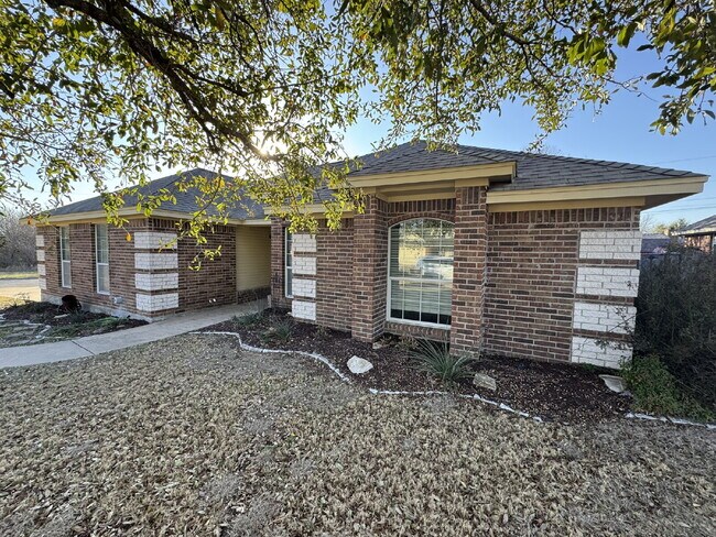 302 Midnight Shadow in Stephenville, TX - Building Photo - Building Photo