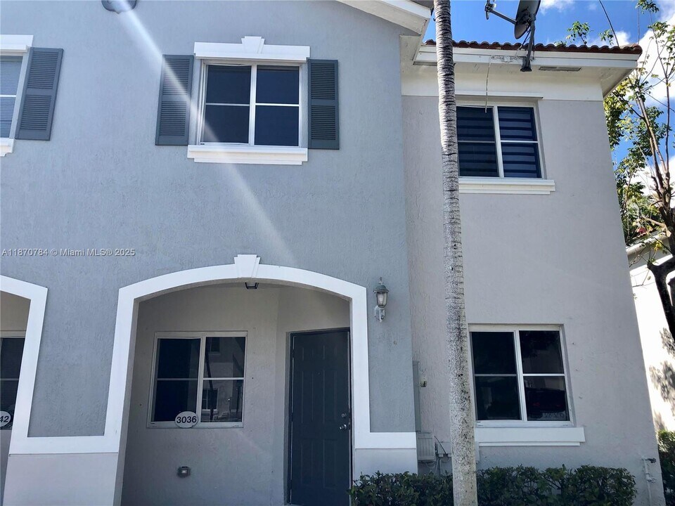 3036 SE 15th Ave in Homestead, FL - Building Photo