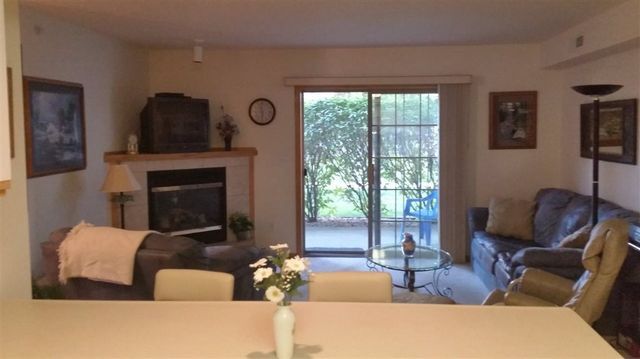 2867 Coral Ct, Unit 103 in Coralville, IA - Foto de edificio