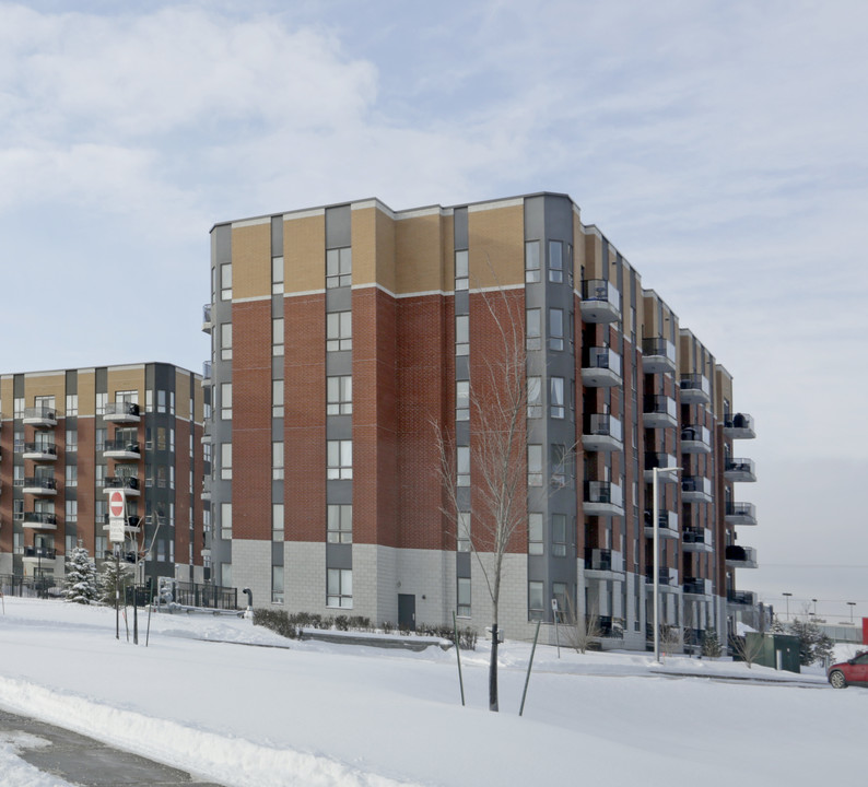 Les Perles de la Gare Phase 1 in Vaudreuil-dorion, QC - Building Photo