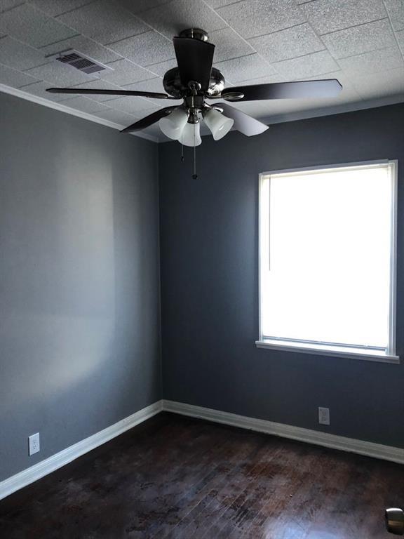 6134 Mire St in Groves, TX - Building Photo - Building Photo
