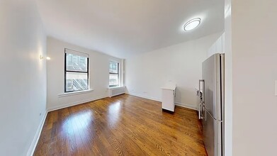 163 E 87th St in New York, NY - Building Photo - Building Photo