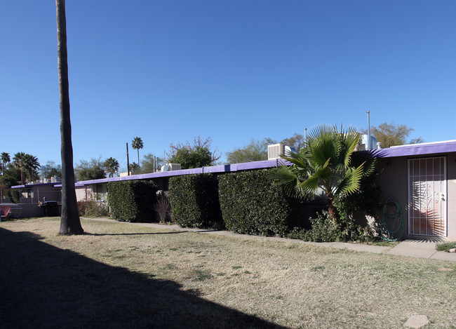 1508 E Adelaide in Tucson, AZ - Foto de edificio - Building Photo