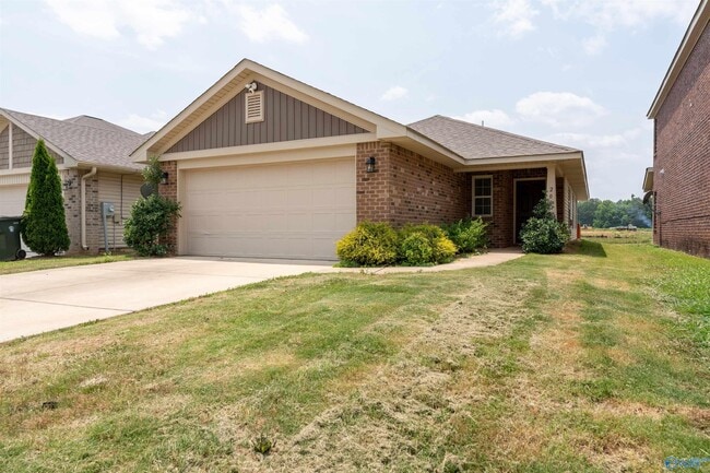 property at 200 Bermuda Lakes Dr