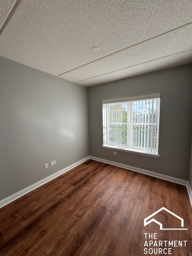 3400 N Old Arlington Heights Rd in Arlington Heights, IL - Foto de edificio - Building Photo