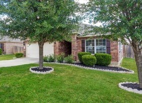 121 Dodge City Ct in Newark, TX - Building Photo