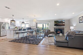 332 Sunrise Ct in Benicia, CA - Building Photo - Building Photo