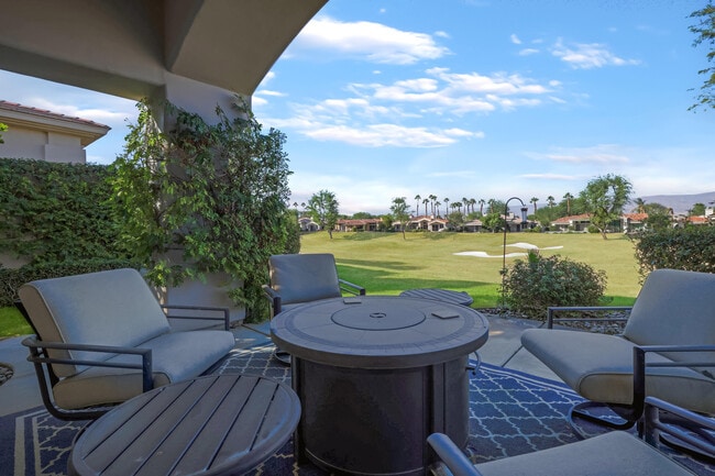830 Hawk Hill Trail in Palm Desert, CA - Building Photo - Building Photo