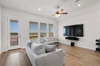 308 Barton Run Dr in Georgetown, TX - Building Photo - Building Photo