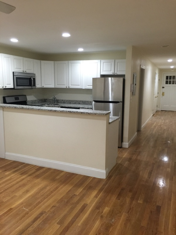 322 Saint PAUL, Unit 4 in Brookline, MA - Building Photo - Building Photo