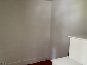 68 Clifford St in East Orange, NJ - Building Photo - Building Photo