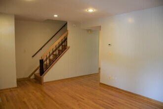 3393 Burbank Dr in Ann Arbor, MI - Building Photo - Building Photo