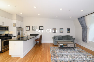 87 3rd St, Unit 2B in Cambridge, MA - Foto de edificio - Building Photo