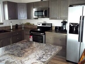 689 Tanglewood Dr in Richland, WA - Building Photo - Building Photo