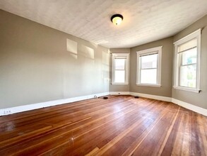 11 Kenberma Rd in Boston, MA - Building Photo - Building Photo