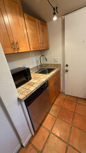 5143 Cahuenga Blvd, Unit 3 in North Hollywood, CA - Building Photo - Building Photo