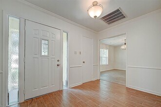 5507 Enchanted Timbers Dr, Unit 156 in Humble, TX - Building Photo - Building Photo