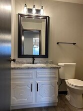 2125 Camelot Court in Appleton, WI - Foto de edificio - Building Photo