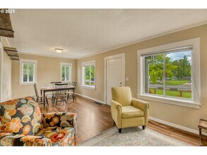 4105 N Willis Blvd in Portland, OR - Building Photo - Building Photo