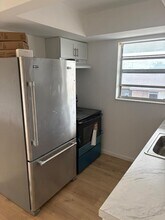 1406 Barton Rd in Lake Worth Beach, FL - Foto de edificio - Building Photo