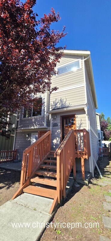 property at 10738 Whitman Ave N