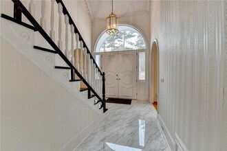 1000 Grayson Pkwy in Grayson, GA - Building Photo - Building Photo