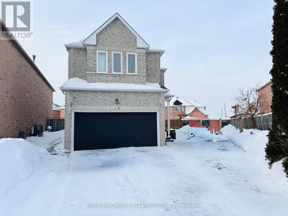 119 Hertford Crescent in Markham, ON - Building Photo