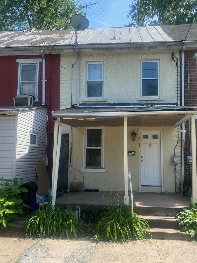 property at 532 Walnut St