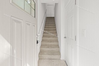 15315 SW Mallard Dr in Beaverton, OR - Building Photo - Building Photo