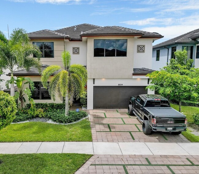 8824 NW 154th Terrace