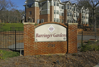 Barringer Gardens in Charlotte, NC - Building Photo - Building Photo