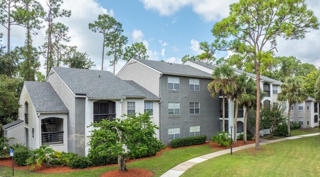 The Granite at Porpoise Bay in Daytona Beach, FL - Foto de edificio - Building Photo
