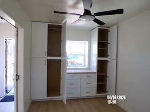 2000 E 8th St in National City, CA - Foto de edificio - Building Photo