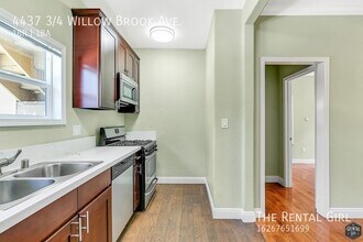 4519 3/4 Willow Brook Ave in Los Angeles, CA - Building Photo - Building Photo