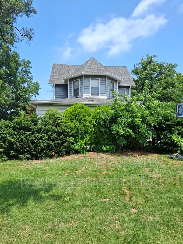 property at 37 W Cedar Ave
