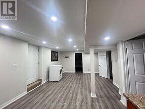 143 Mary Pearson Dr in Markham, ON - Building Photo - Building Photo